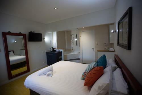 Dunsborough Bay Village Resort Apartments & Suites