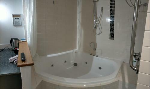 Dunsborough Bay Village Resort Apartments & Suites