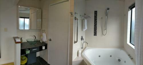 Dunsborough Bay Village Resort Apartments & Suites