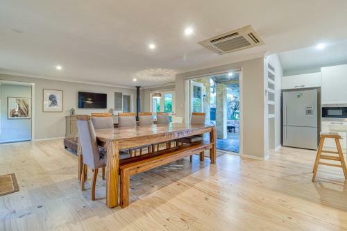 Rosedene Retreat - Exquisite Home & Location