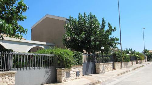 Villa Aura