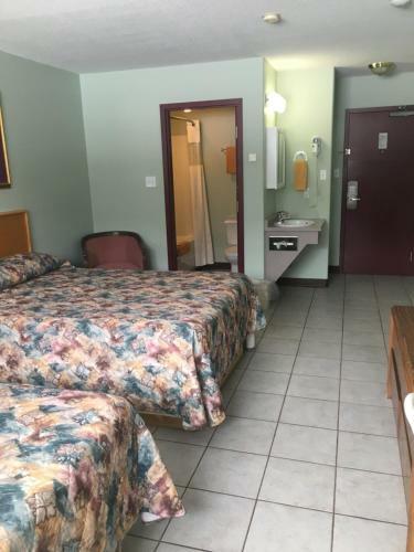 Hotel Almada Inn