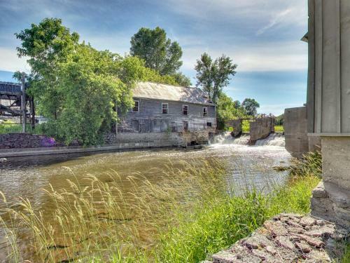 Historical Stockdale Mill