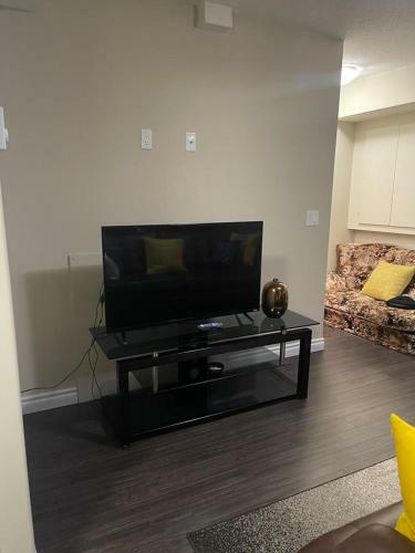 Apartamento Spacious 1 Bedroom Private Suite, With High Speed Internet