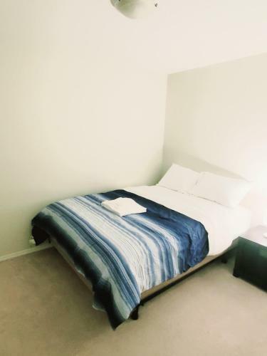 Apartamento 2 Beds / 1 Bath By Costco, Boston Pizza