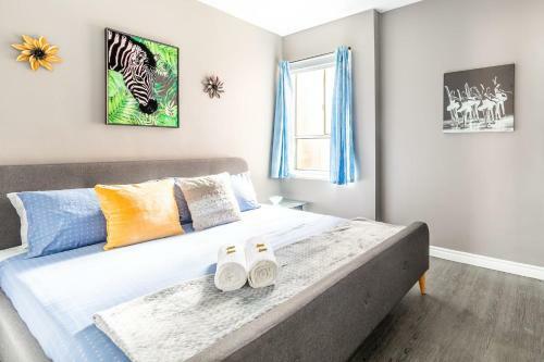 Stunning 1br - King Bed Apartment - Prime Location!