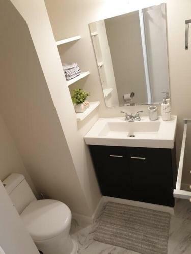 Apartamento Happy, Cozy, Fun, Loving Suite In West Vancouver