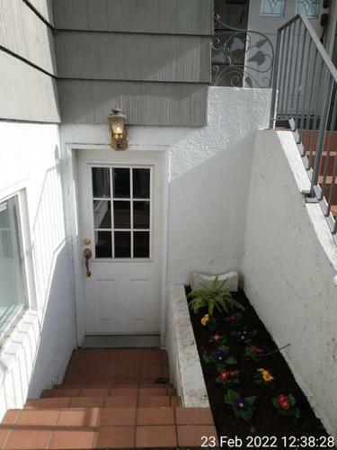 Apartamento Happy, Cozy, Fun, Loving Suite In West Vancouver