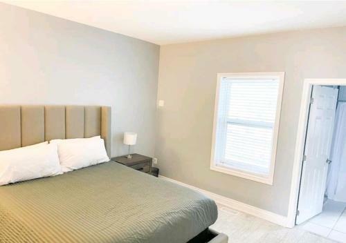 Villa Modern Cali-style 4 Bdrm House