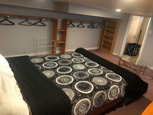 Hostal West Mountain Suites