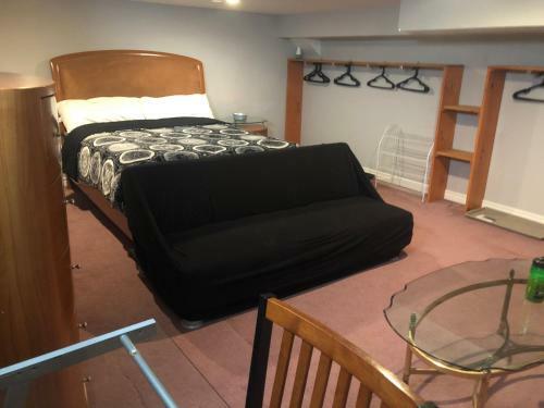 Hostal West Mountain Suites