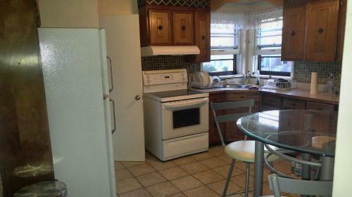 Hostal Mcmaster Accommodations