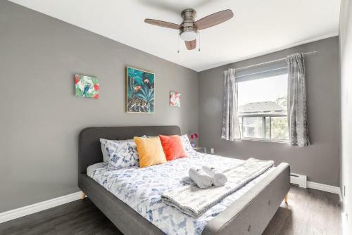 Stunning 2br - King Bed Apartment - Prime Location!