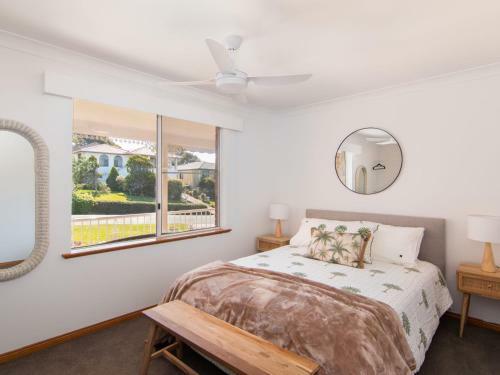 4 Seaview Street