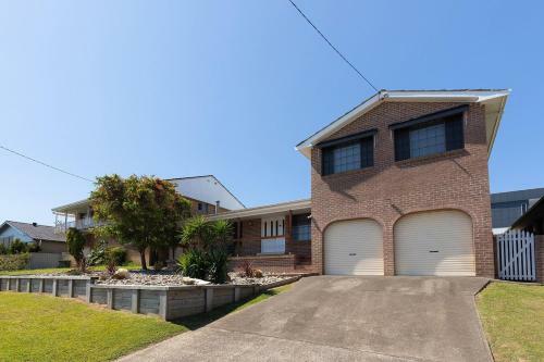 Lakeview Crescent 50, Forster