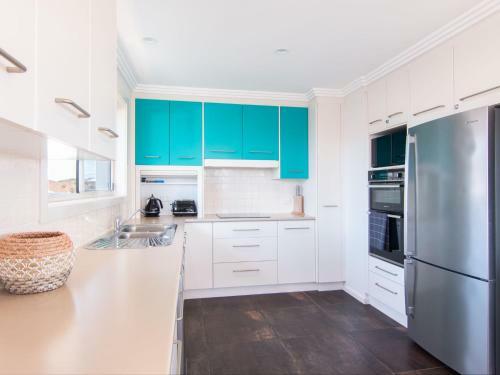 78 Lakeview