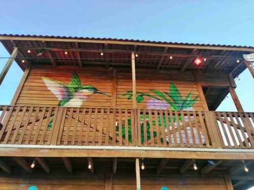 Apartamento Flamingo Cabin Steps From The Beach.
