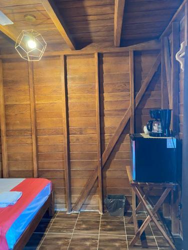 Apartamento Flamingo Cabin Steps From The Beach.