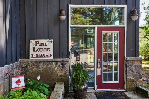 Hotel 3 Pines Lodge