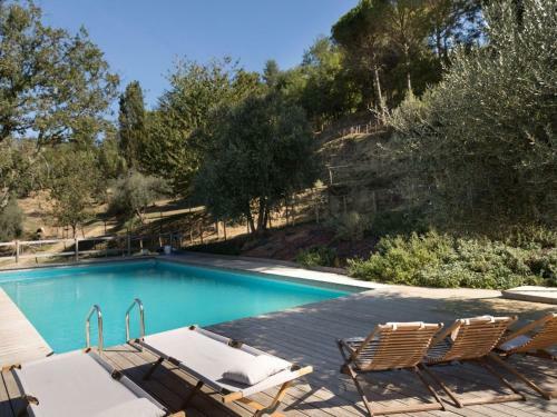 Delightful Holiday Home In Toscana With Shared Pool