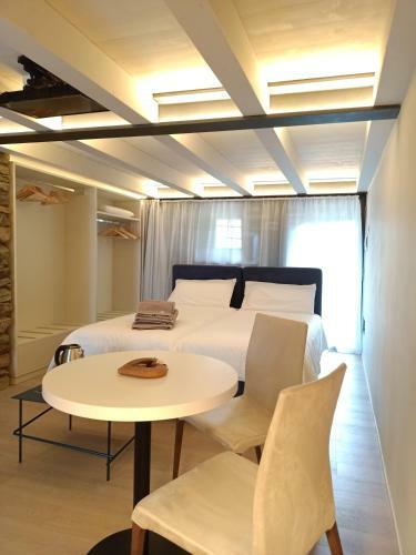 Hostal V&v Rentroom Design