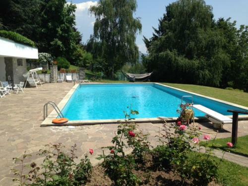 Luxury Villa With Pool And Tennis Court