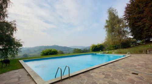 Luxury Villa With Pool And Tennis Court
