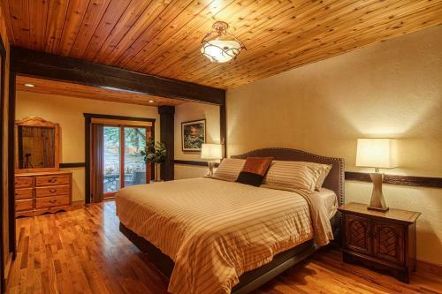 Windermere, Bc Mountain Retreat