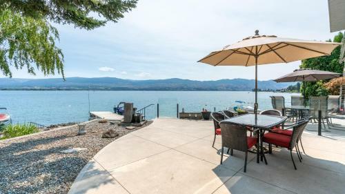 Apartamento Multilevel Waterfront Suite With Boat Moorage