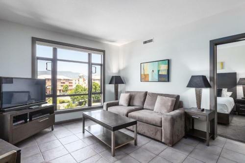 Apartamento Corner Unit With Lakeview At Playa #402