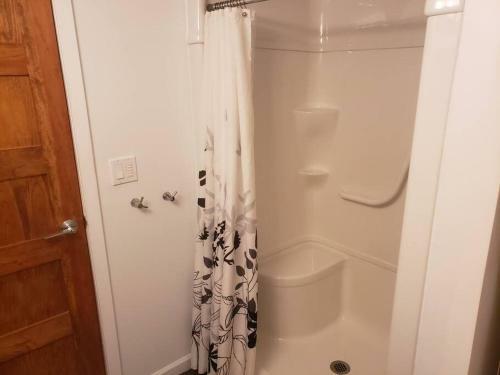Apartamento The Strand 2br Modern & Cozy Designer Suite