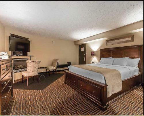 Hotel The Homestay Inn & Suites