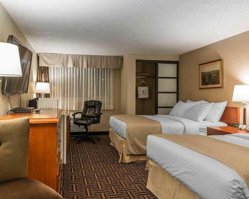 Hotel The Homestay Inn & Suites