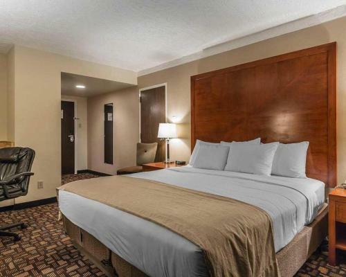 Hotel The Homestay Inn & Suites