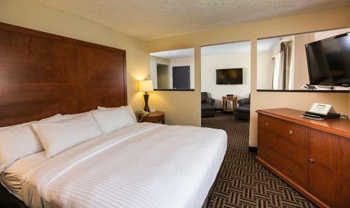 Hotel The Homestay Inn & Suites