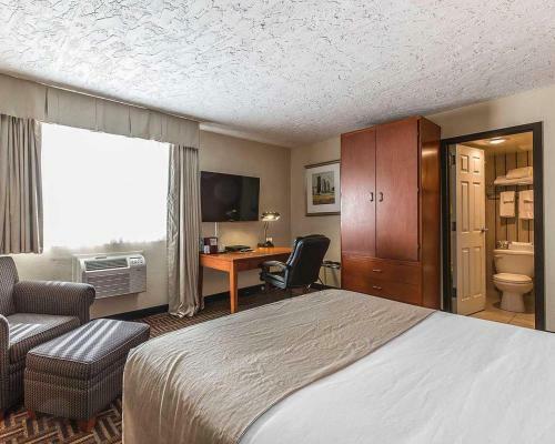 Hotel The Homestay Inn & Suites