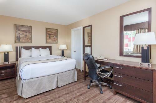 Hotel Econolodge Inn And Suites