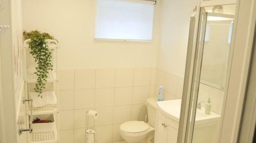 Applewood Gardens Apartment
