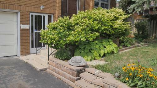 Applewood Gardens Apartment
