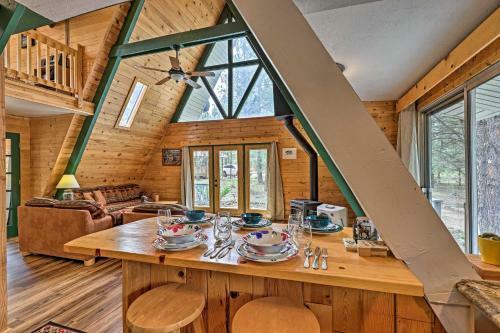 Overgaard Cabin With Hot Tub, Fire Pit And Deck!