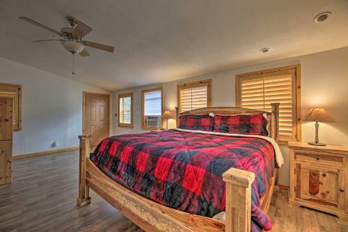 Cozy Escape With Yard Hike, Sightsee And Explore