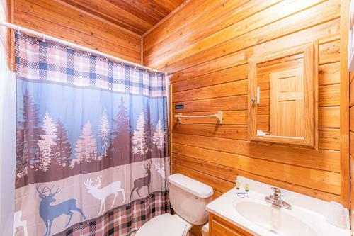 Wooden Nickel Cabins