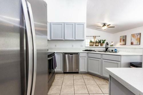 Mountain View 4b2b Ranch Home In Oro Valley