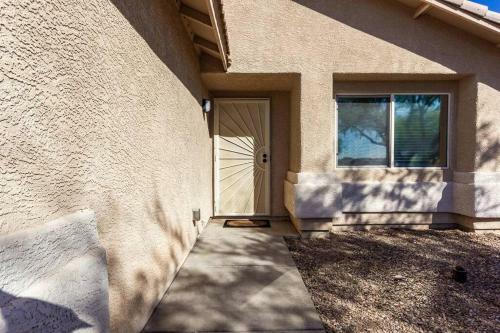 Mountain View 4b2b Ranch Home In Oro Valley