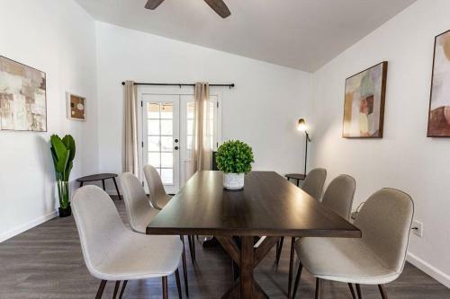 Mountain View 4b2b Ranch Home In Oro Valley
