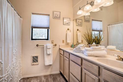 Updated Payson Getaway - Families Welcome!
