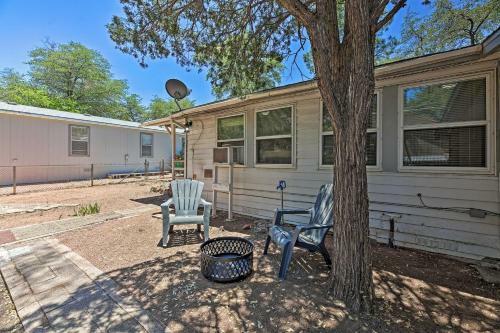 Updated Payson Retreat With Patio, Grill And Yard!