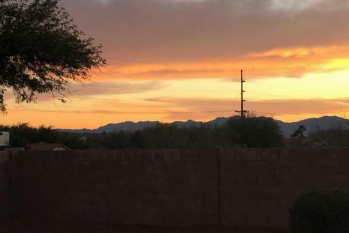 Modern Home With Patio And Mtn Views, 9 Mi To Tucson