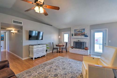 Family-friendly Peoria Home With Private Pool!