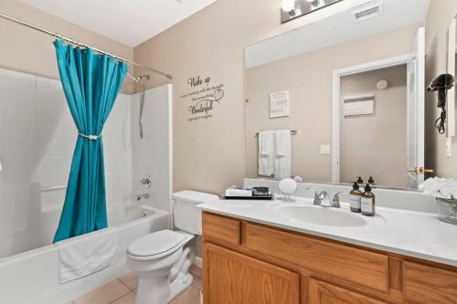 Cozy Hidden Gem - 3br With Den & Private Backyard
